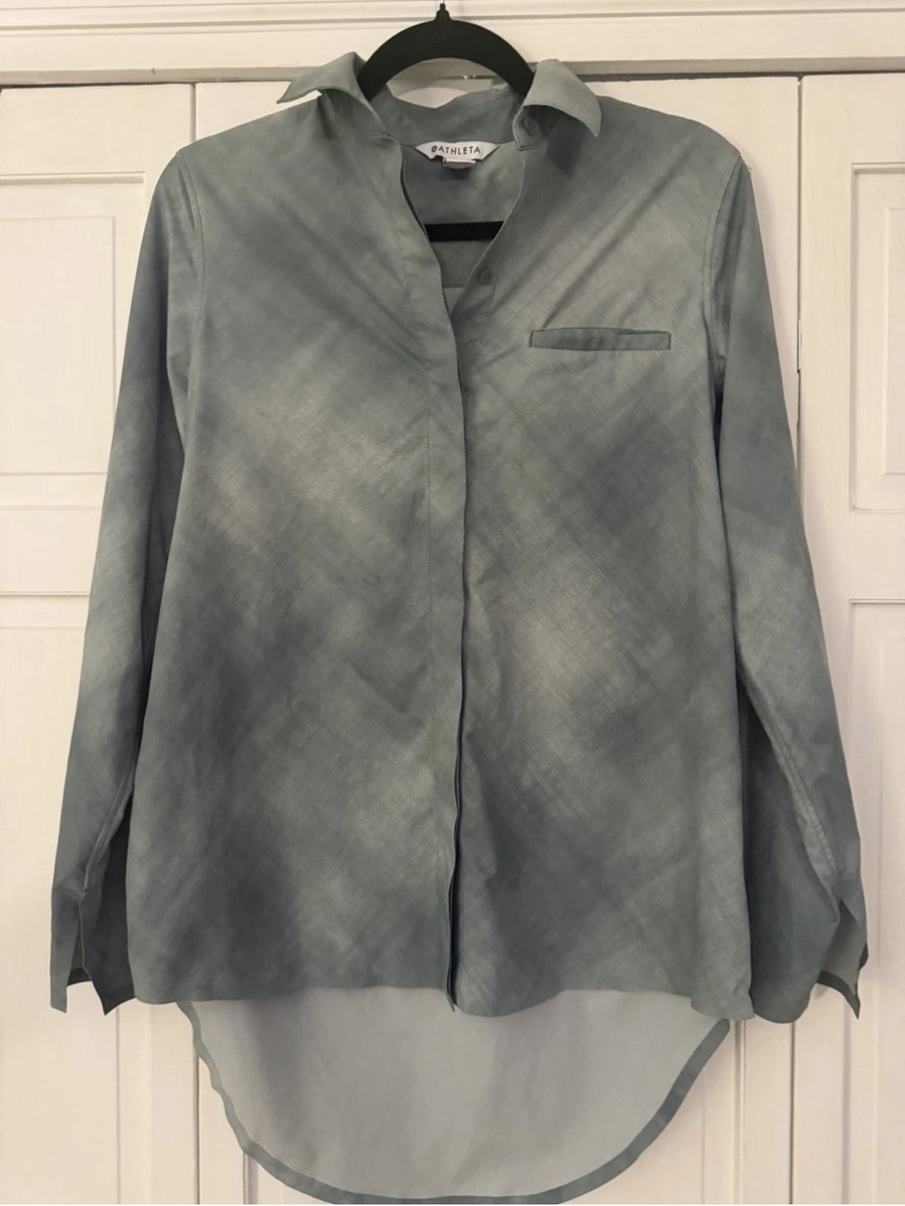 Athleta Urbanite Green Top Lightweight Oversized Button-Up Shirt Size XS TP